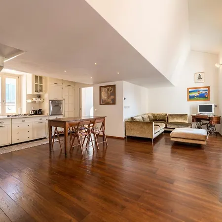 La Porta Rossa By Wonderful Italy 瓦伦纳