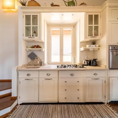 La Porta Rossa By Wonderful Italy 瓦伦纳